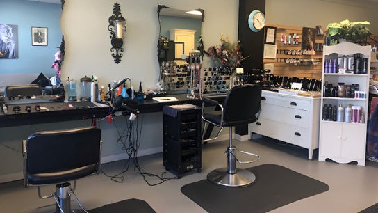 Cutting Loose Hair Salon