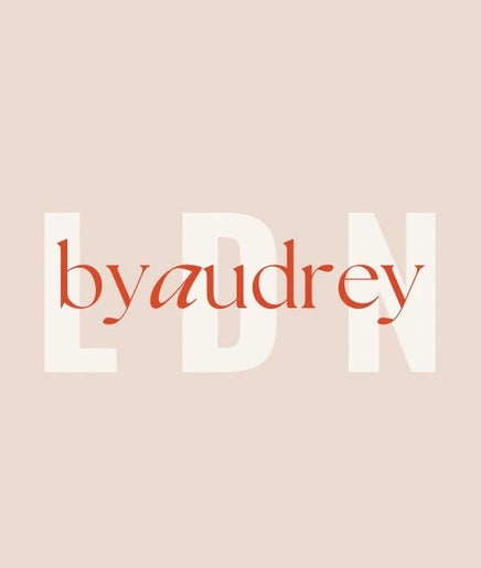 byAudrey.ldn: Studio 10の画像：2