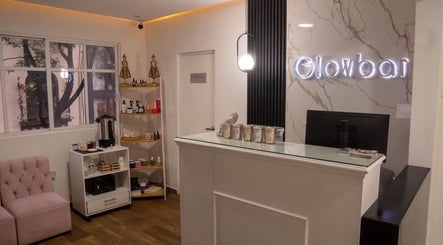 Recepción acogedora de Glowbar Beauty House and Spa en Ciudad de México, MX, con decoración elegante y moderna.