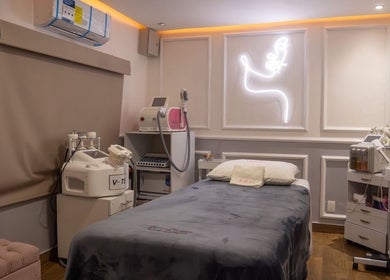 Habitación de tratamiento en Glowbar Beauty House and Spa, Ciudad de México, Ciudad de México, MX.