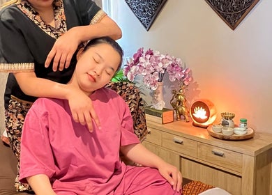 Relaxing massage session at Remedy Thai Massage and Spa, Auckland, Auckland, NZ with calming decor.