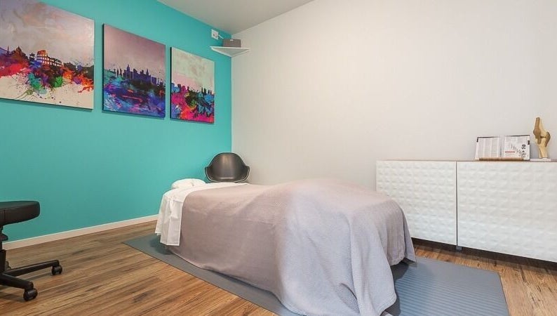 Central Okanagan Massage SPA, bild 1