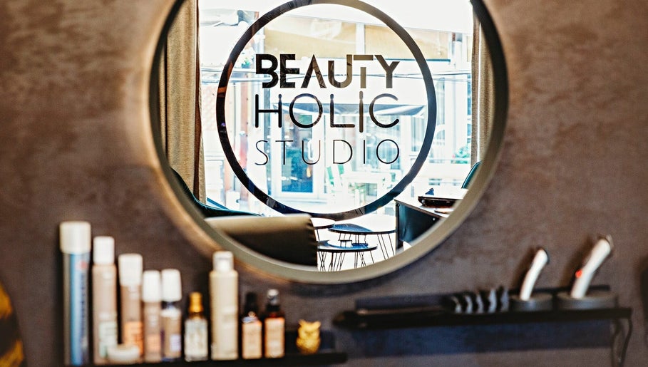 Beautyholic.studio – kuva 1