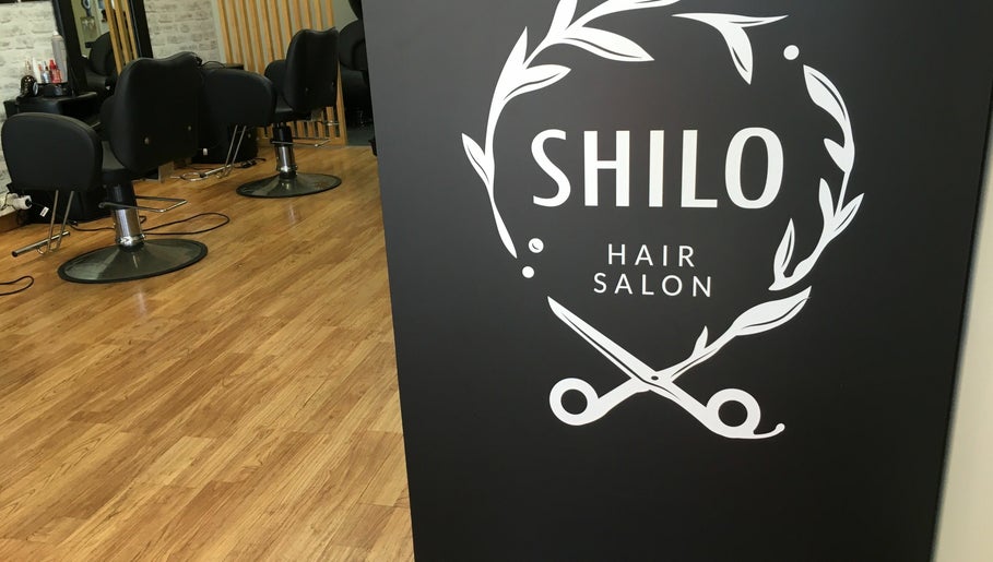 Shilo Hair Salon billede 1