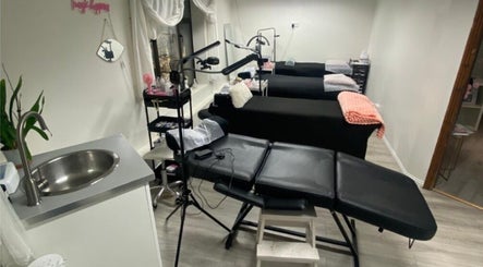 SF Lash & Beauty Academy