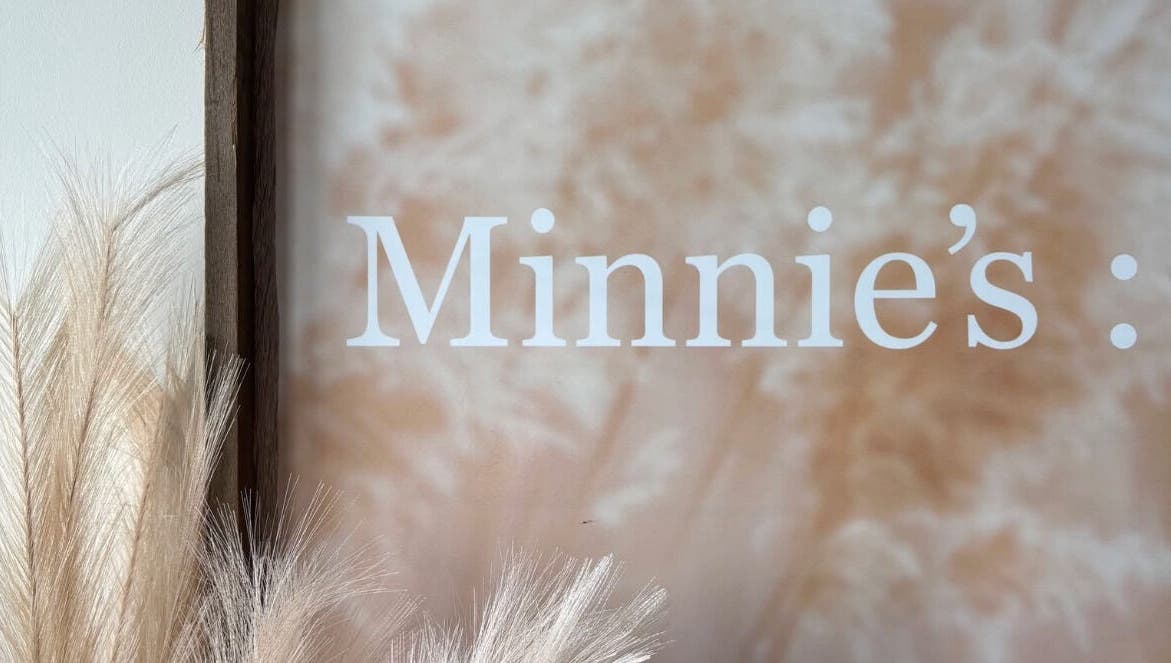 Minnie’s: style collective signage with pampas grass, Stoney Stanton, England, GB.