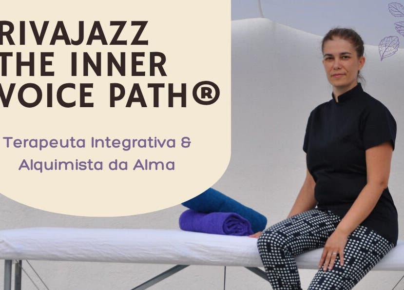 Terapeuta no RivaJazz - The Inner Voice Path® em Arrentela, Setúbal, PT, pronta para a sessão de bem-estar.