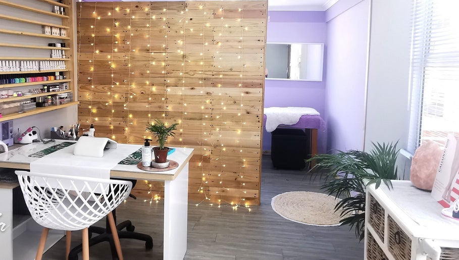 Nova Bella Beauty salon in Cape Town, Western Cape, ZA with a cozy, well-lit workspace and soothing ambiance.