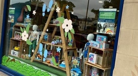 Treehouse Childrenswear image 3