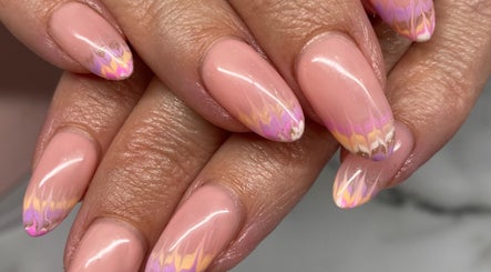 Image de Dusk and Sage Nail Designs by Kali 2