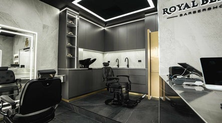 Royal Blends Barbershop Gregory Hills, bild 2