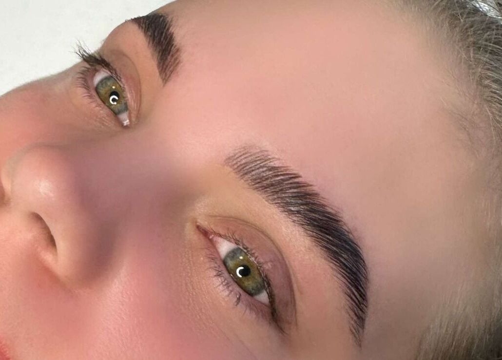 Perfectly groomed eyebrows by Embossed Brows, Mount Louisa, Queensland, AU showcasing natural beauty.