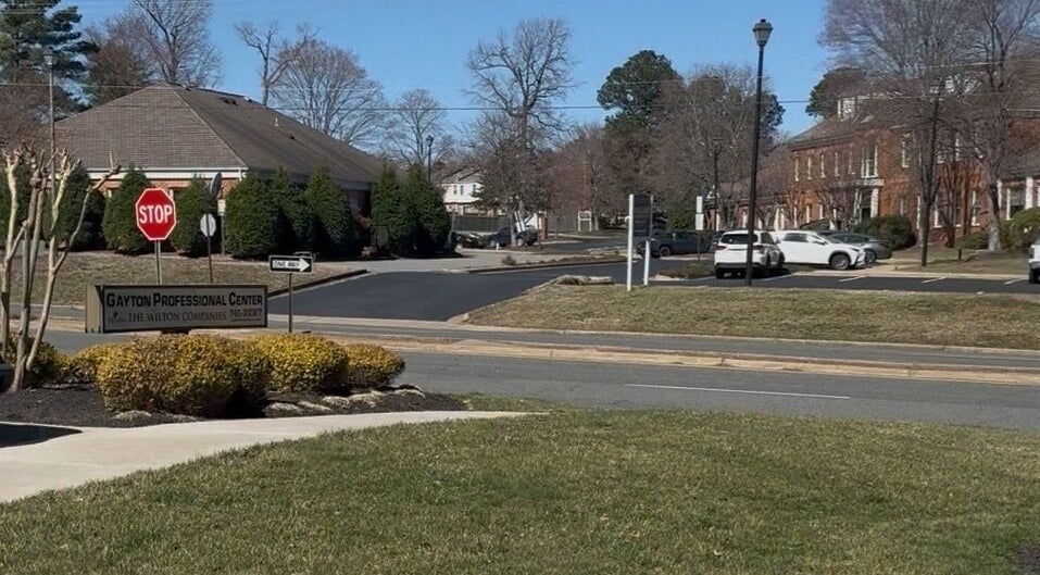 Entrance view of ANATURALE HOLISTIC SKINCARE STUDIO in Gayton Professional Center, Henrico, Virginia, US.