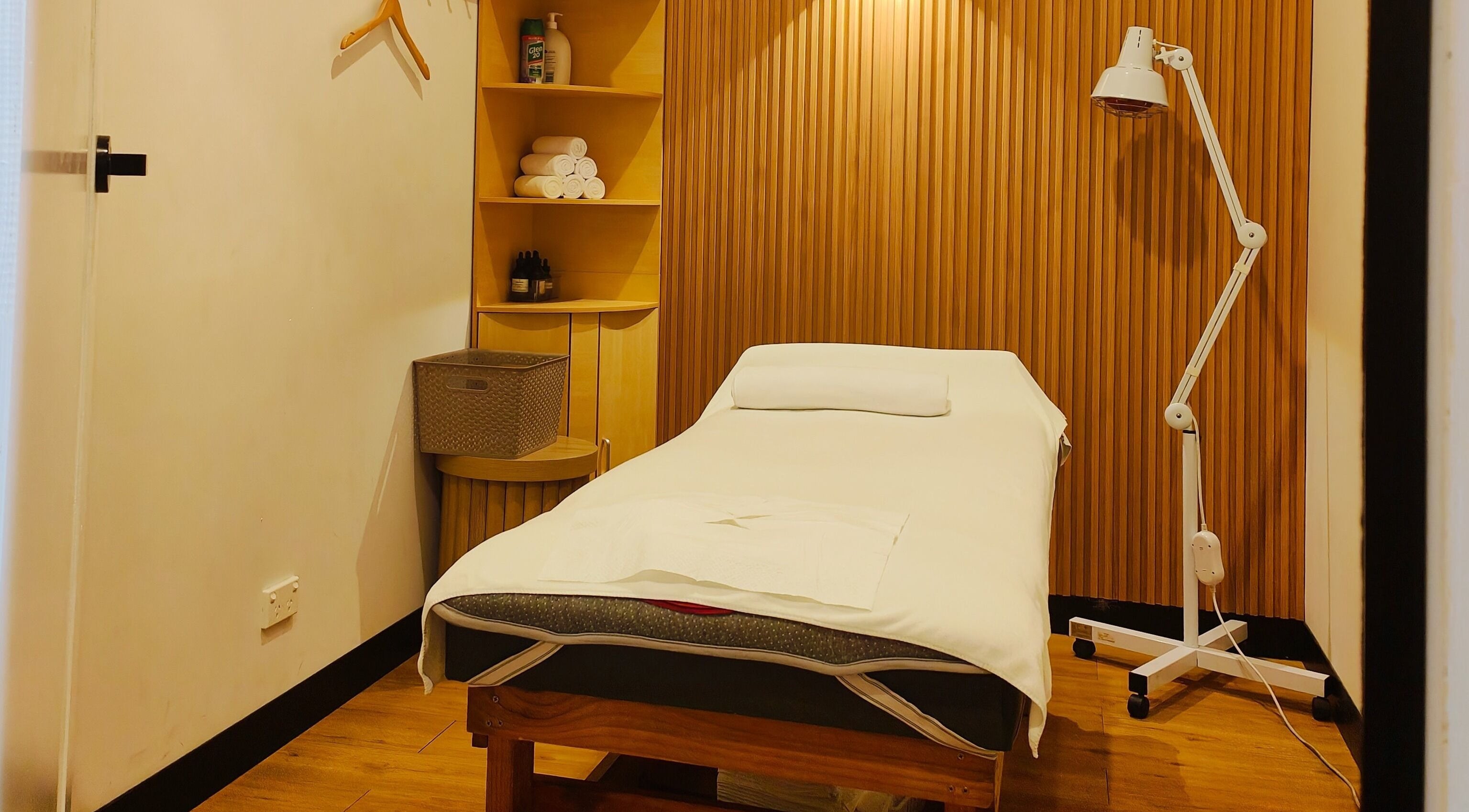 Relaxing massage room at Living Massage Clinic | Fremantle - Chinese Massage Centre, Fremantle, Western Australia, AU.