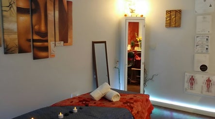 Mister Thai Therapist( thai male masseur)