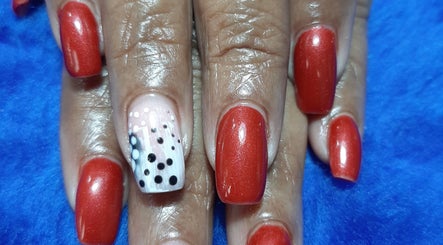 Shernelle Jordan Salon slika 2