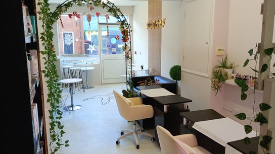 Dovely Limited Book At Dovelybeauty