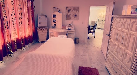 Puritie Spa & Studios