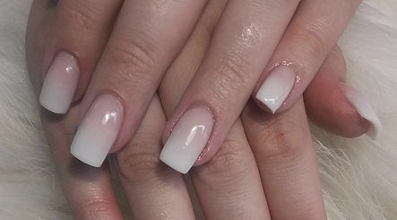 Polish mode@Michelle blown away salon wireda village  image 2