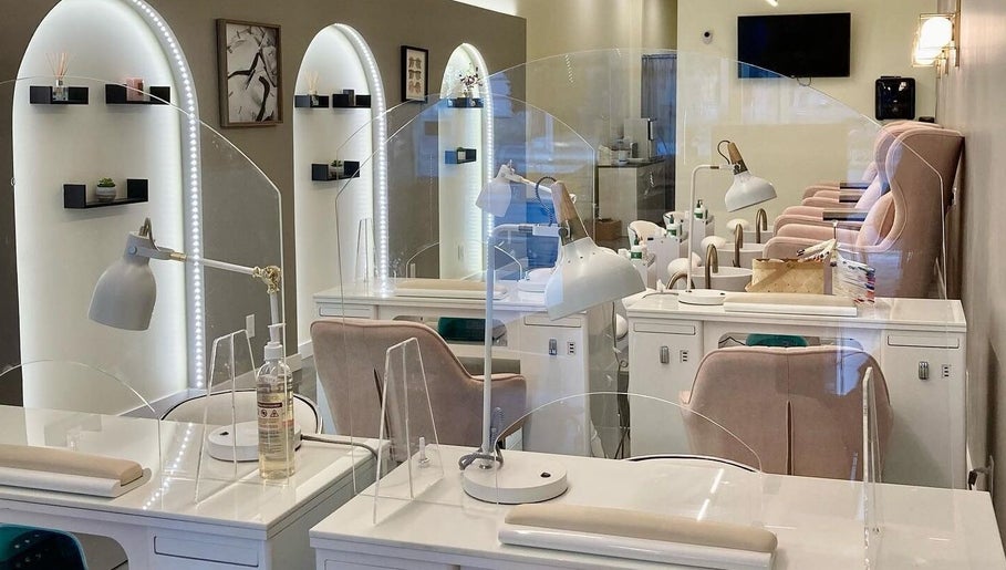Lish Beauty Spa - Moose Jaw image 1