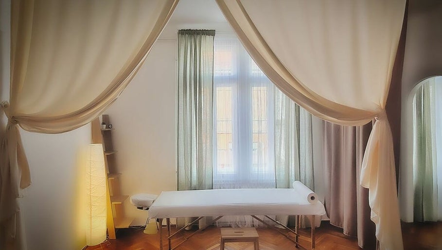 DODIROM DO ZDRAVLJA, Centar za jogu, bodywork i masažu image 1