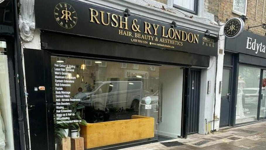 Rush and Ry - Finsbury Park imaginea 1