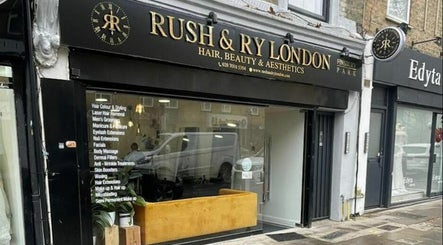Rush and Ry - Finsbury Park