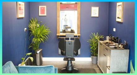 Tom's Trims - The Methley Barber