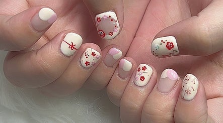 Tee (DOT) Nail Bar, bild 3