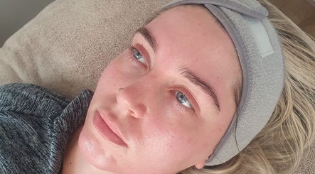 Skin Revision, bilde 2