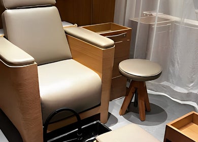 Luxurious pedicure chair at Vernis Nail Spa - Al Nakheel Branch, Riyadh, Riyadh, SA.
