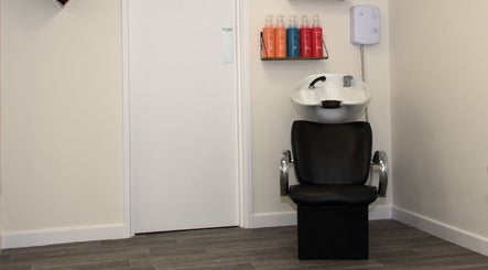 Deevers Hair Salon, bild 2