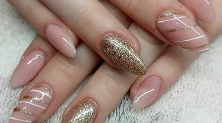 Crystal Claws Nails