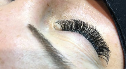 Lashes by Hannah image 2