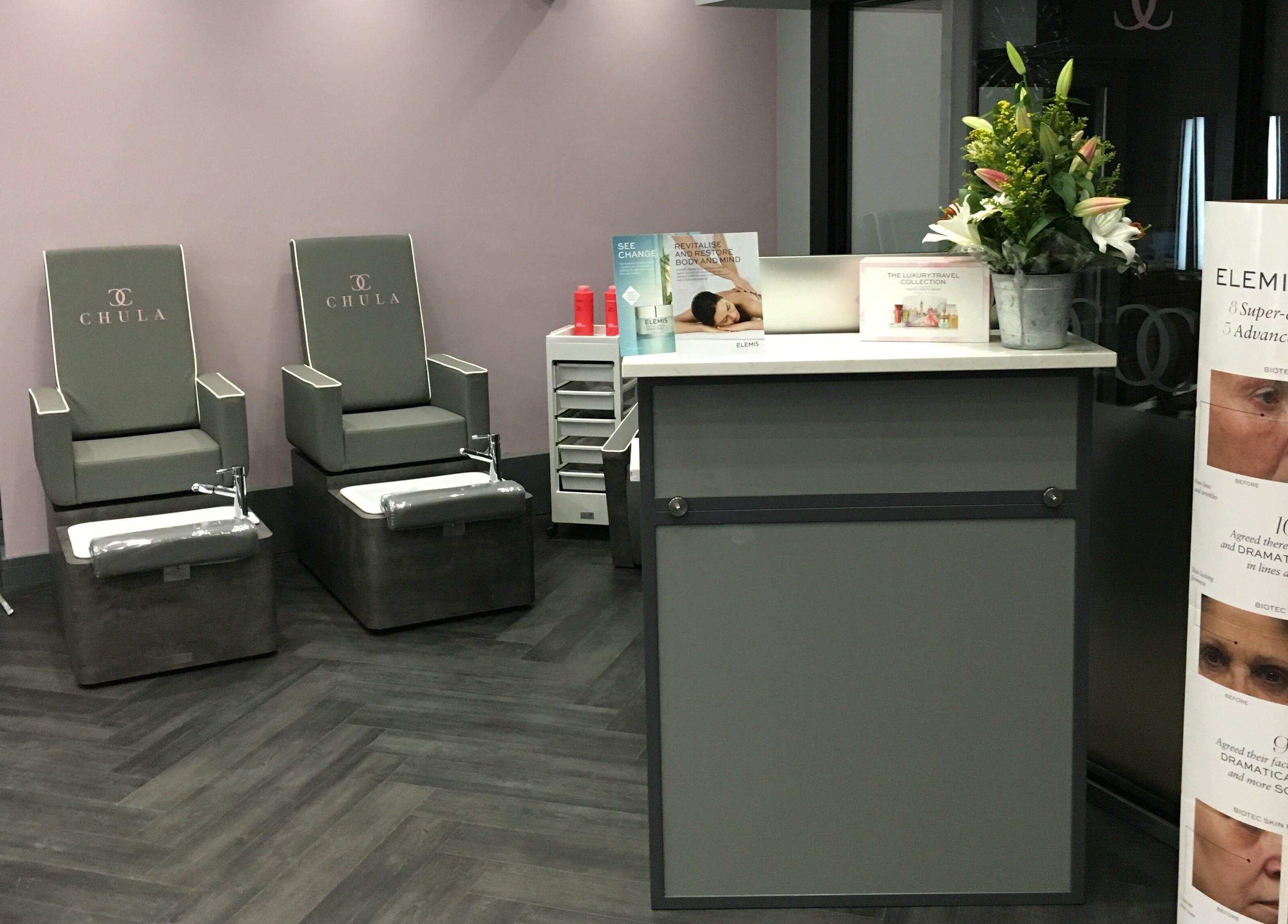 Chula spa reception with elegant pedicure chairs in Sheffield, England, GB. Modern and welcoming ambiance.