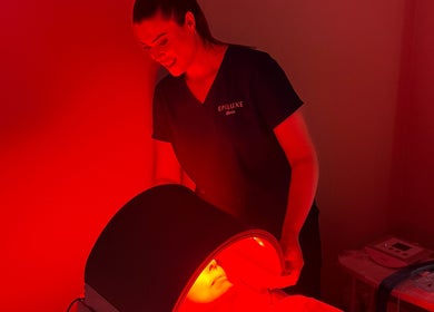 Epiluxe Clinic in Castlerea, Co. Roscommon, IE offers a rejuvenating red light therapy session.