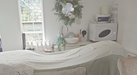 The AURA Room image 2