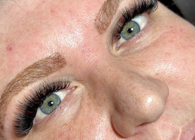 Close-up of styled lashes at Snatched Cosmetics, Boksburg, Gauteng, ZA showcasing expert eye cosmetics.