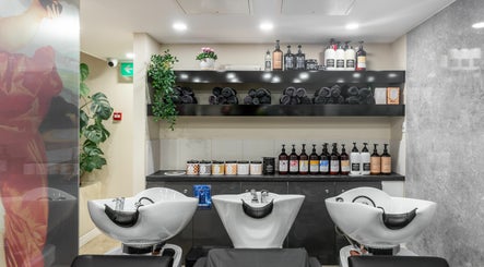 Yoso Hair Salon image 2