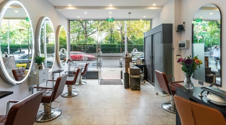 Yoso Hair Salon, bilde 2