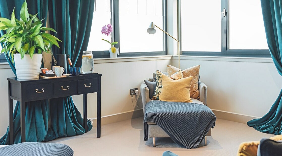 Cozy lounge area at Spa on the Hill, North Berwick, Scotland, GB, with elegant decor and natural light.