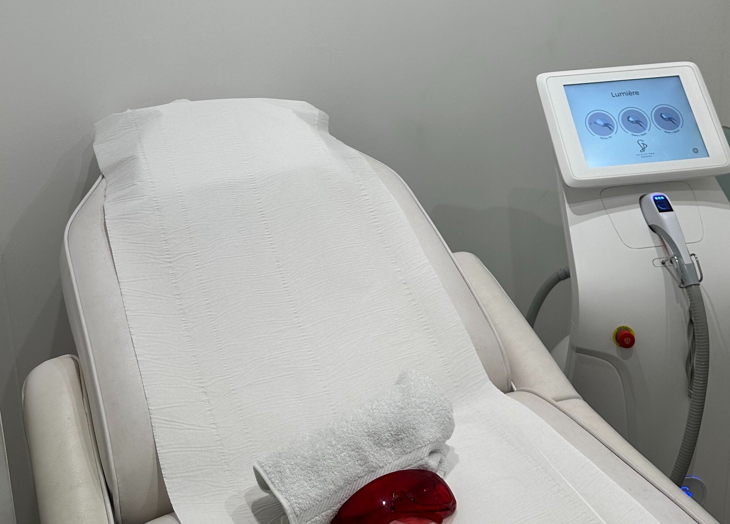 Treatment bed and cryotherapy machine at The Cryo Lab in Whitefield, England, GB.