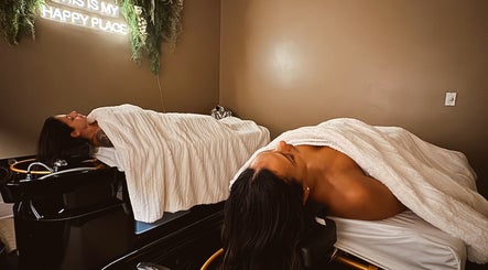 Relaxing spa treatment at Mirrored by Melissa | Root Rituals in Webster, New York, US. Harmonious wellness retreat.
