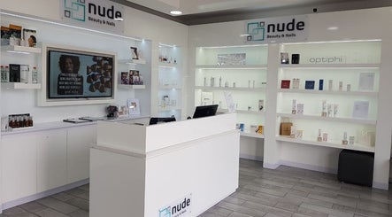 Nude Beauty and Nails Plattekloof imagem 2