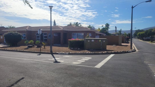 Nude Beauty and Nails Monte Vista