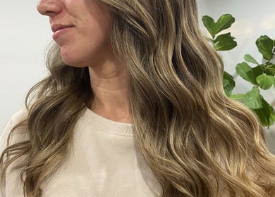 Natural wavy hairstyle at Kalon Hair Perth, Perth, Western Australia, AU.