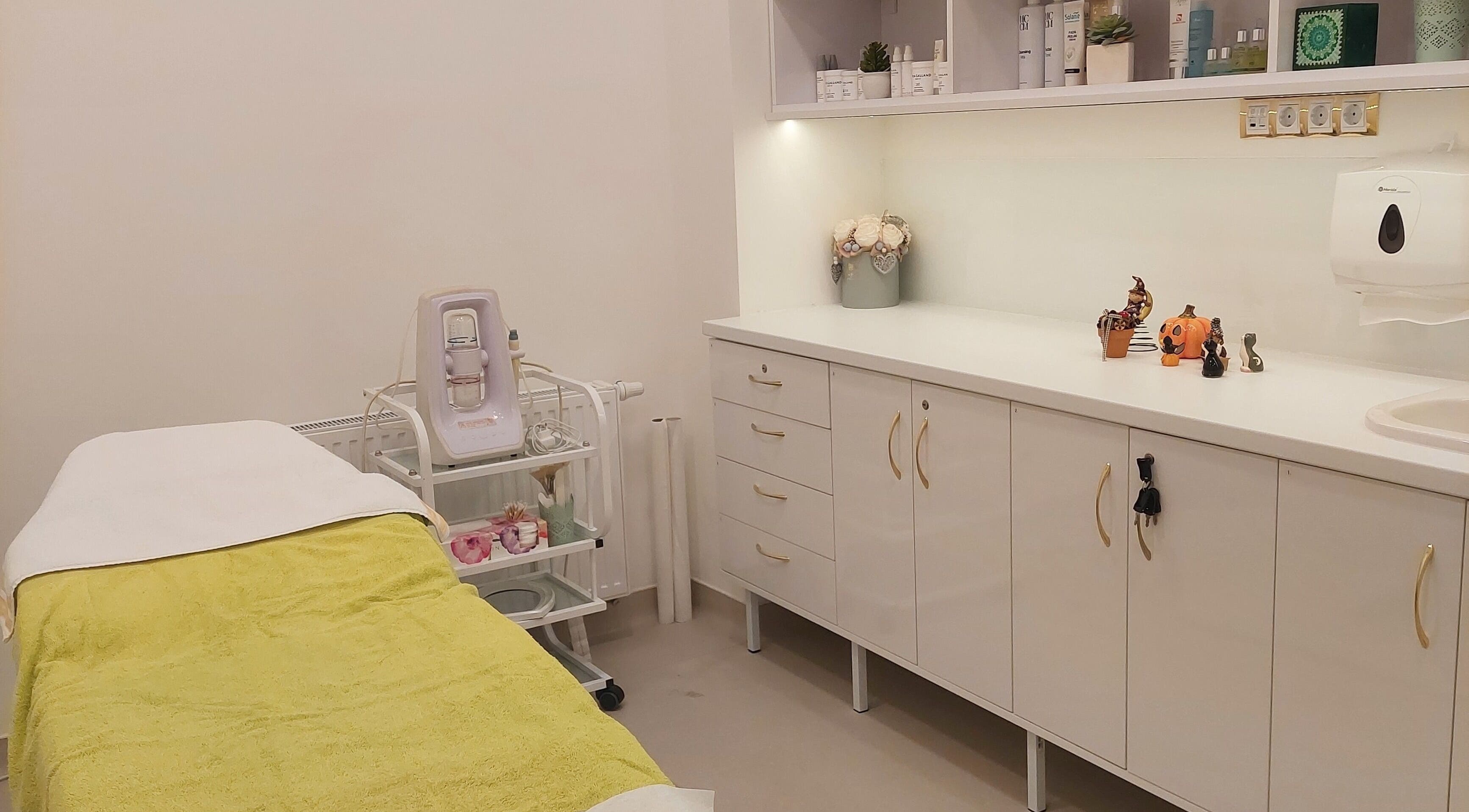 Elegáns kezelőszoba a Green-Gold Day Spa-ban, Budapest, Magyar, HU.