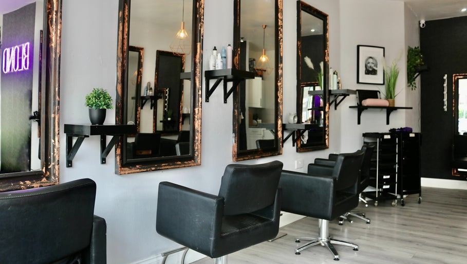 BLOND Salon صورة 1