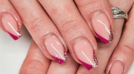 Flutter by Nails and Beauty 2paveikslėlis