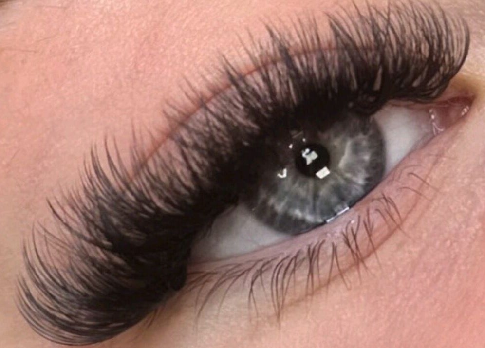 Close-up of styled eyelashes at Vanilla Salon in Leeds, England, GB, showcasing expert eyelash extensions.
